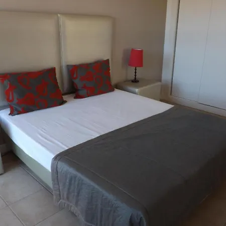 Feriehus Holiday Ocean View Residences *